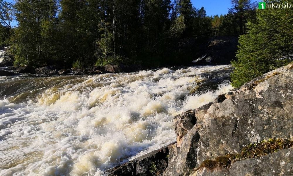 Водопад в Карелии